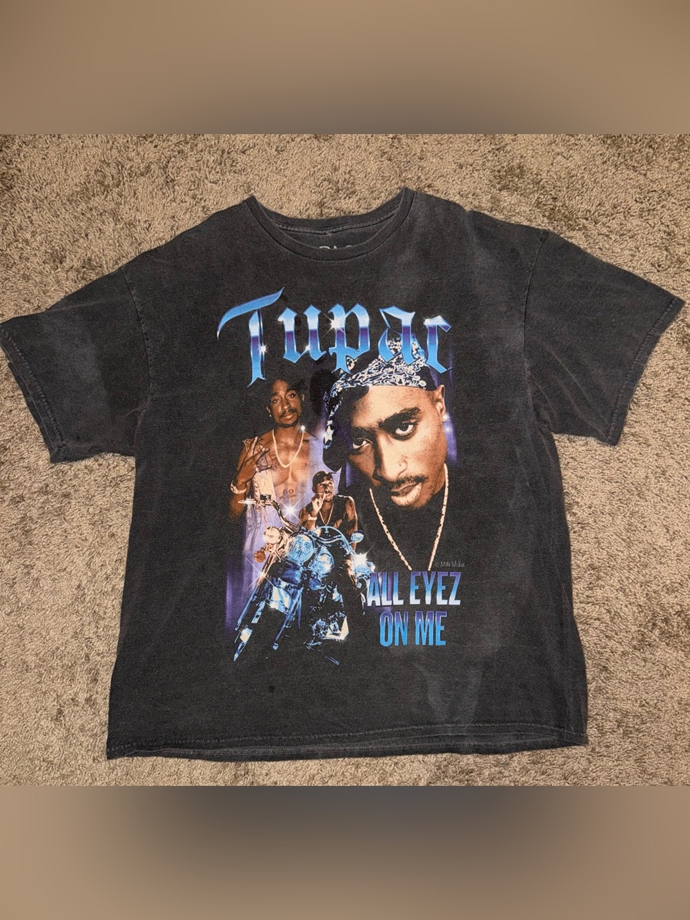 Black Tupac 'All Eyez On Me' Graphic Short-Sleeve Tee